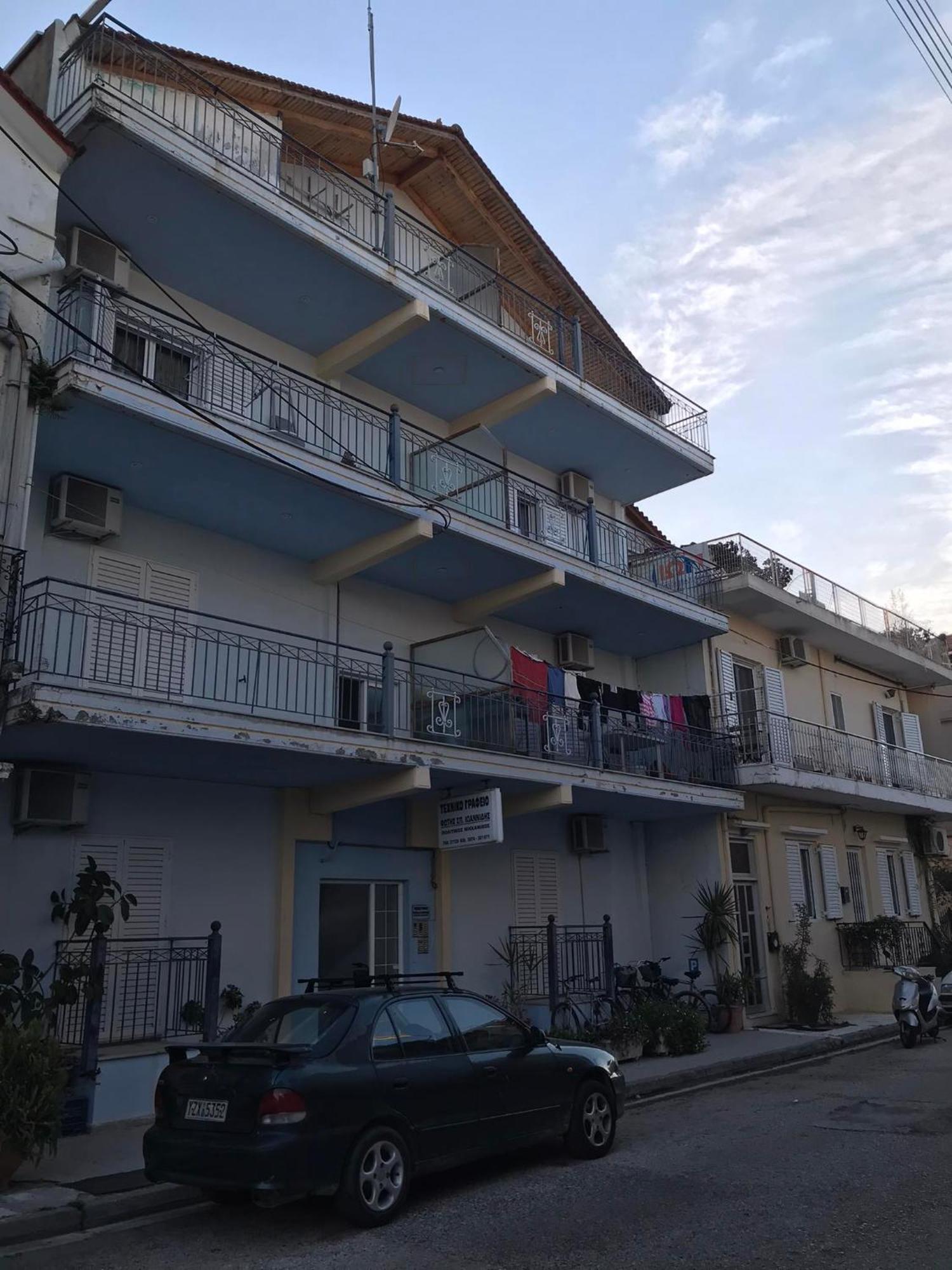 Ion Apartments Messolonghi Single Bed Room Mountain View Loft Mesolóngion 外观 照片