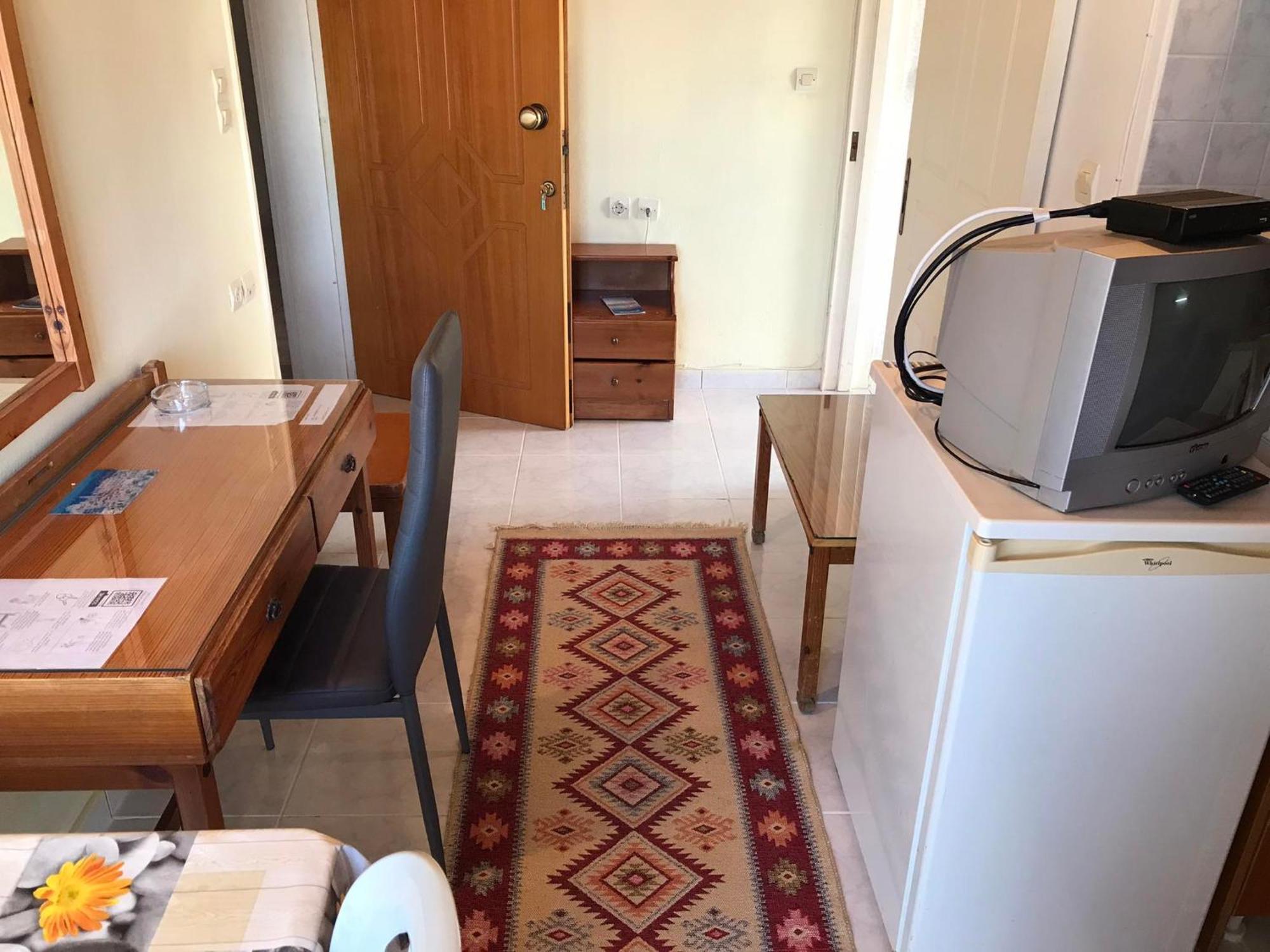 Ion Apartments Messolonghi Single Bed Room Mountain View Loft Mesolóngion 外观 照片