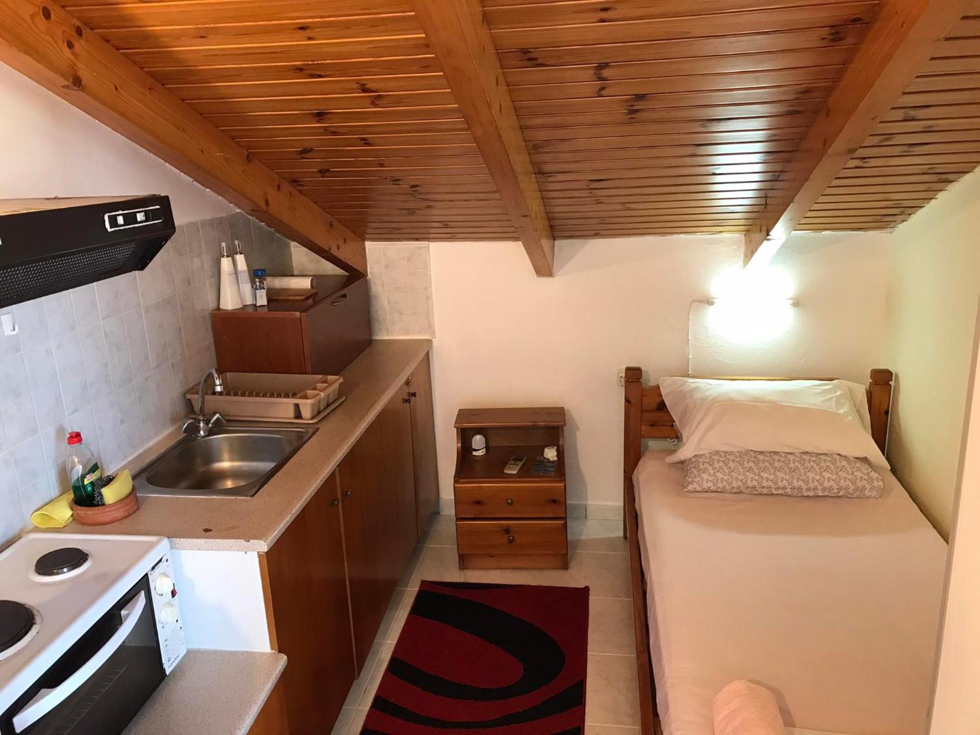 Ion Apartments Messolonghi Single Bed Room Mountain View Loft Mesolóngion 外观 照片